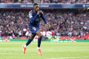 开云网站-队报：登贝莱次回合能否出战取决于检查，阿什拉夫透露其状态还好