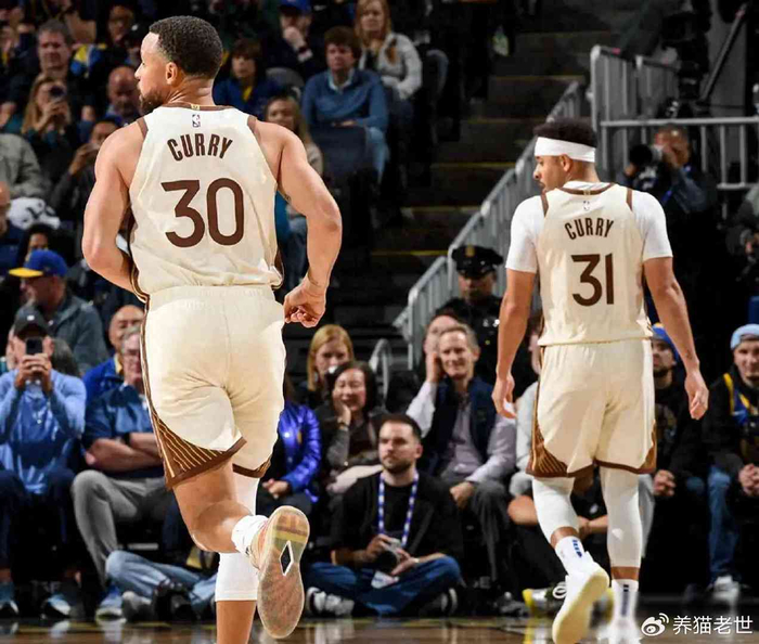 开云线上入口-勇士替补打满全场，一群“临时工”硬把球队拽回附加塞边缘|金州勇士队|nba|球员|比赛|阵容_新浪体育_新浪新闻